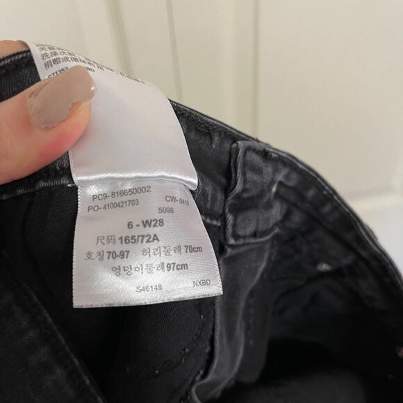Levi's Women's Denizen Black Wash Modern Super Skinny Stretch Jeans Size 6 - Picture 3 of 9